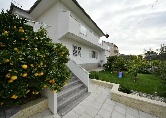 Sveto * ビオグラード・ナ・モル