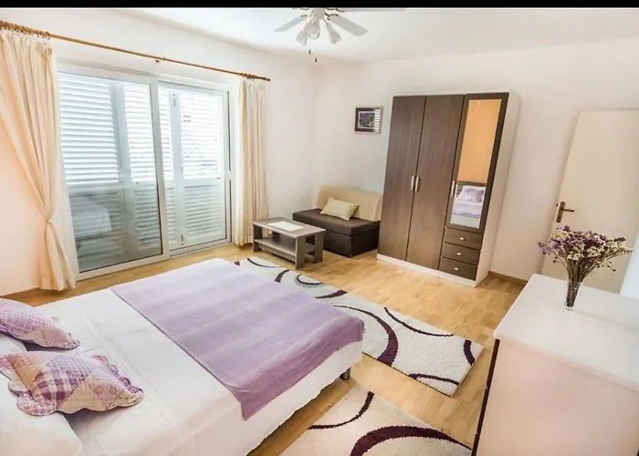 아파트 Sveto 비오그라드나모루